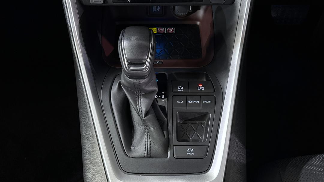 2023 Toyota RAV4 Cruiser (2WD) Hybrid, Automatic, 27469 km, Gear Lever 