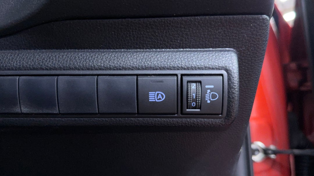 2019 Toyota Corolla Ascent Sport Hybrid, Automatic, 90686 km, Utility Switches/Buttons