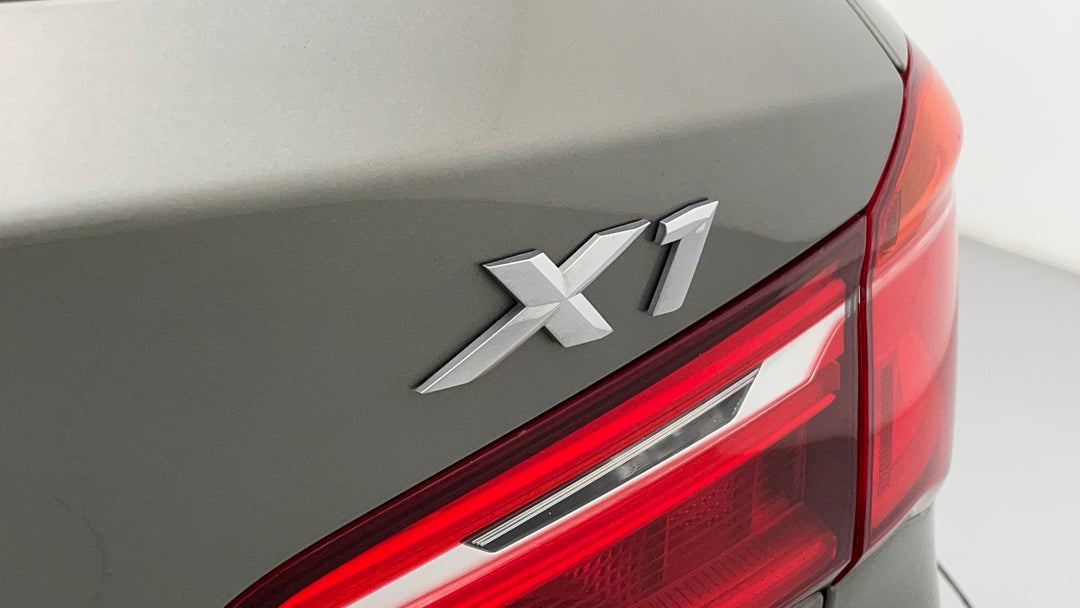 Badge (Boot Right Side)