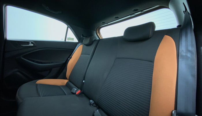 2016 Hyundai i20 Active 1.2 SX, Petrol, Manual, 20,540 km, Right Side Rear Door Cabin