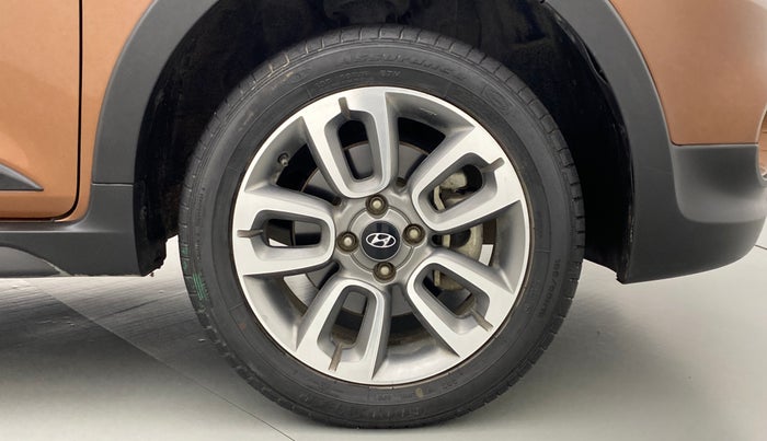 2016 Hyundai i20 Active 1.2 SX, Petrol, Manual, 20,540 km, Right Front Wheel