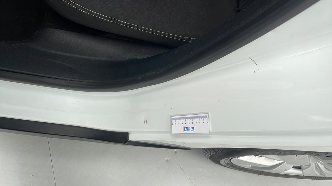 Door Sills Rear LHS Dent