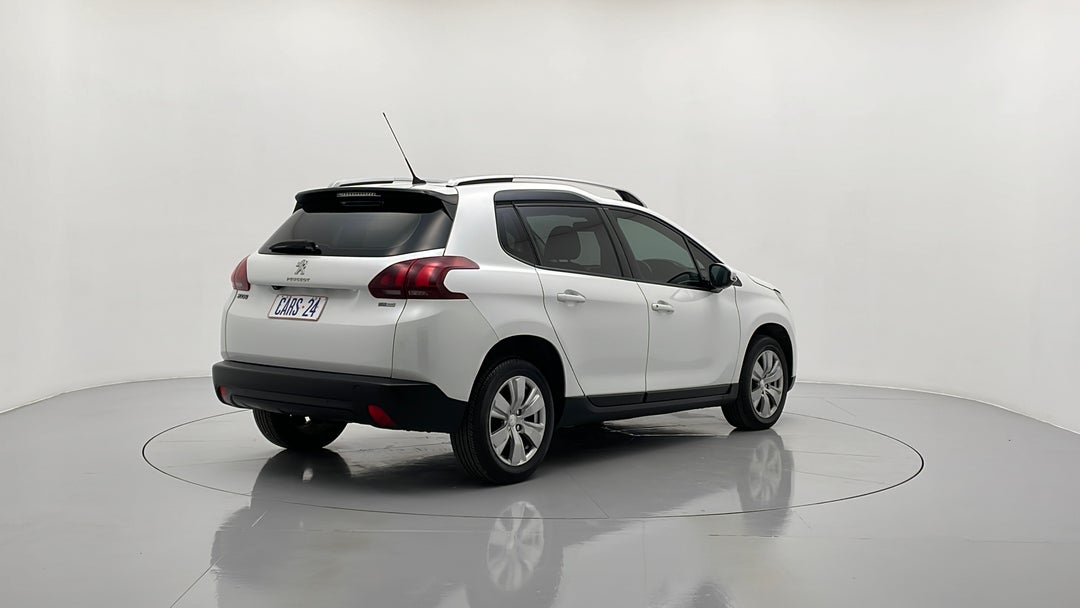 Right Back Diagonal (45- Degree) View