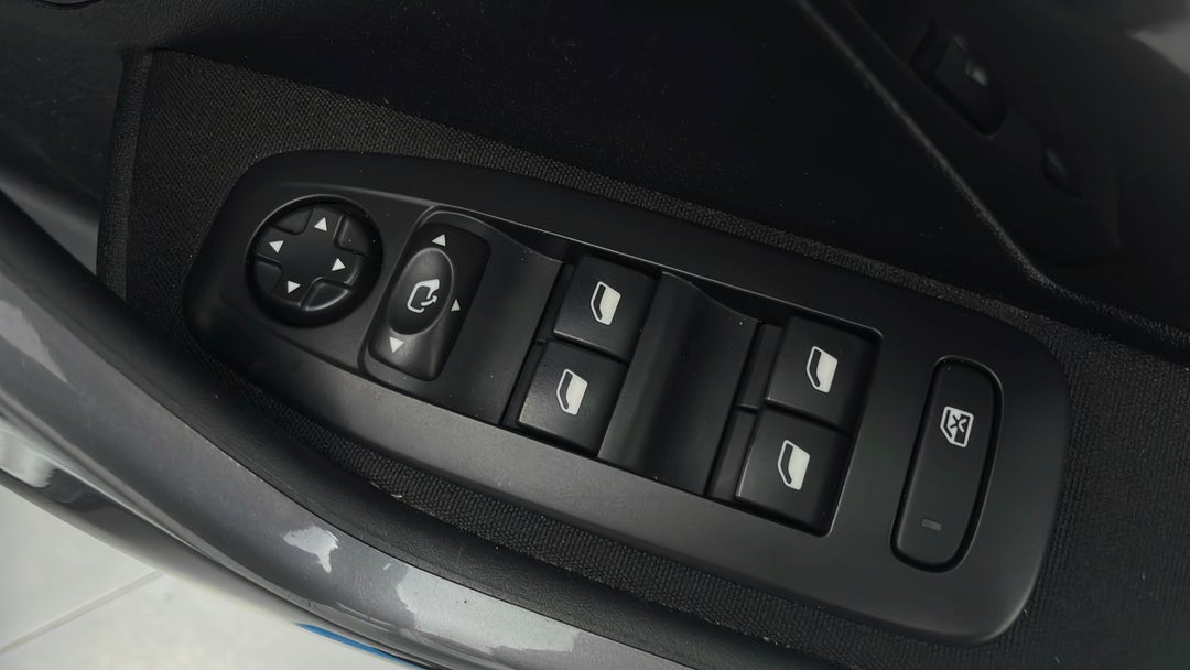 Drivers Side Door Panel Controls