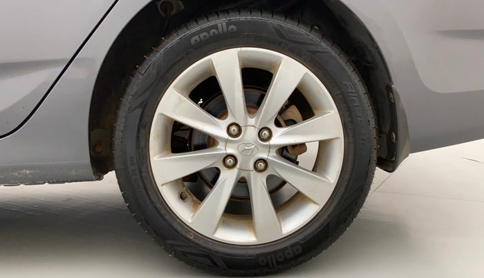 2011 Hyundai Verna FLUIDIC 1.6 VTVT SX, Petrol, Manual, 63,570 km, Left Rear Wheel