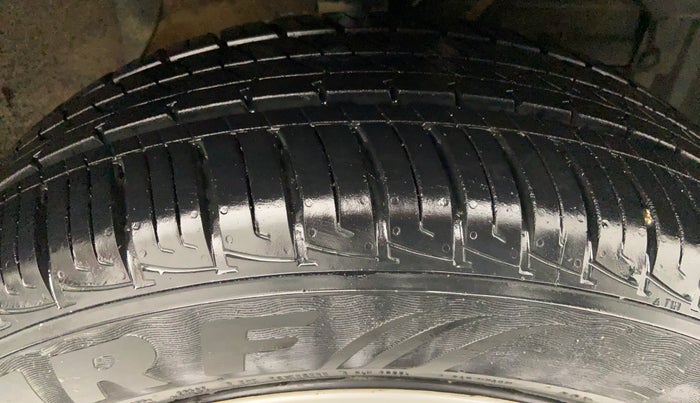 2019 Maruti Vitara Brezza VDI, Diesel, Manual, 13,744 km, Right Front Tyre Tread