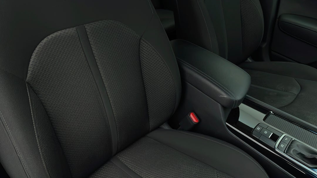 2018 Kia Optima Si, Automatic, 75642 km, Right Side Front Door Cabin View