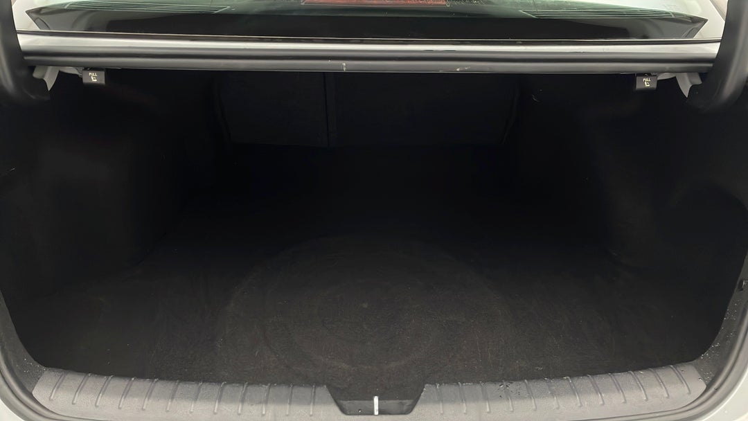 2018 Kia Optima Si, Automatic, 75642 km, Boot Inside View