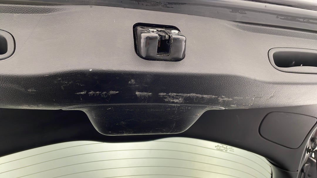 2016 Jeep Cherokee Longitude (4x4), Automatic, 93303 km, Boot Interior Wear