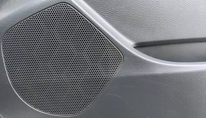 2017 Maruti Alto K10 VXI (O) AMT, Petrol, Automatic, 13,739 km, Speakers