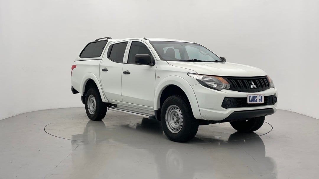 Right Front Diagonal (45- Degree) View