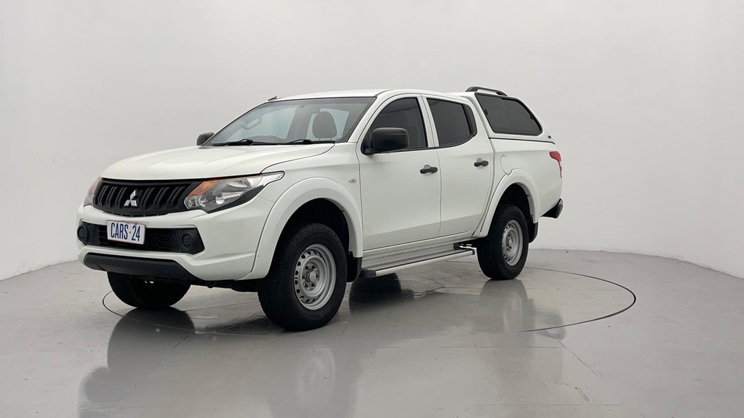 Left Front Diagonal (45- Degree) View