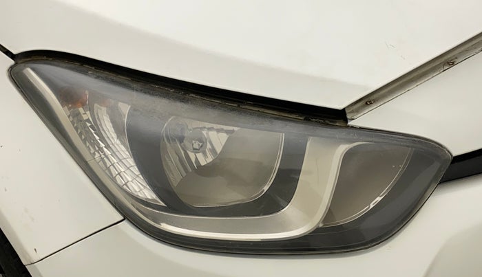 2013 Hyundai i20 MAGNA (O) 1.2, Petrol, Manual, 70,894 km, Right headlight - Minor scratches