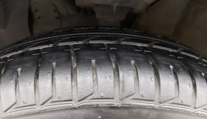 2018 Hyundai Elite i20 ASTA 1.2, Petrol, Manual, 59,857 km, Left Front Tyre Tread