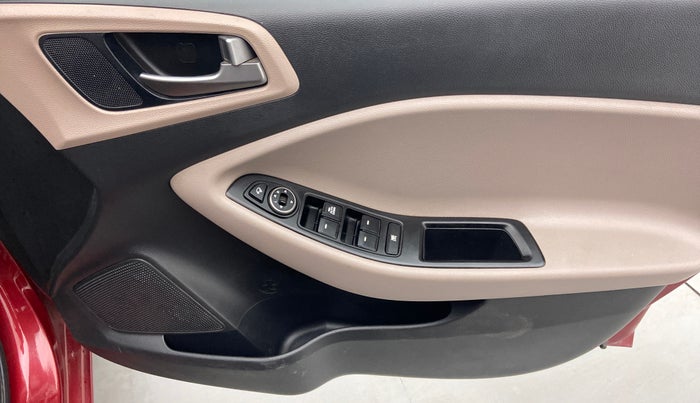 2018 Hyundai Elite i20 ASTA 1.2, Petrol, Manual, 59,857 km, Driver Side Door Panels Control