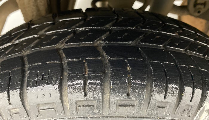 2015 Maruti Alto 800 LXI, Petrol, Manual, 38,257 km, Right Rear Tyre Tread
