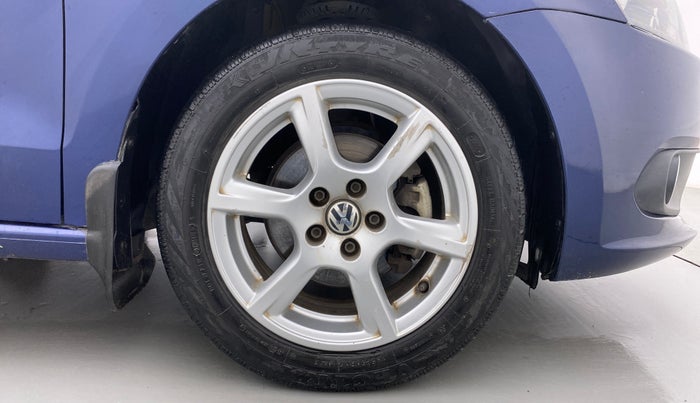 2013 Volkswagen Vento HIGHLINE DIESEL 1.6, Diesel, Manual, 90,332 km, Left Front Wheel