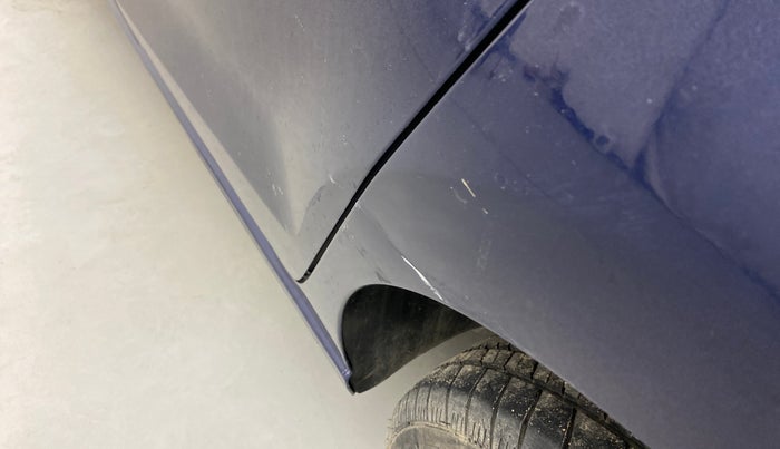 2013 Volkswagen Vento HIGHLINE DIESEL 1.6, Diesel, Manual, 90,332 km, Left quarter panel - Minor scratches