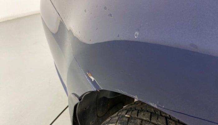2013 Volkswagen Vento HIGHLINE DIESEL 1.6, Diesel, Manual, 90,332 km, Right quarter panel - Slightly dented