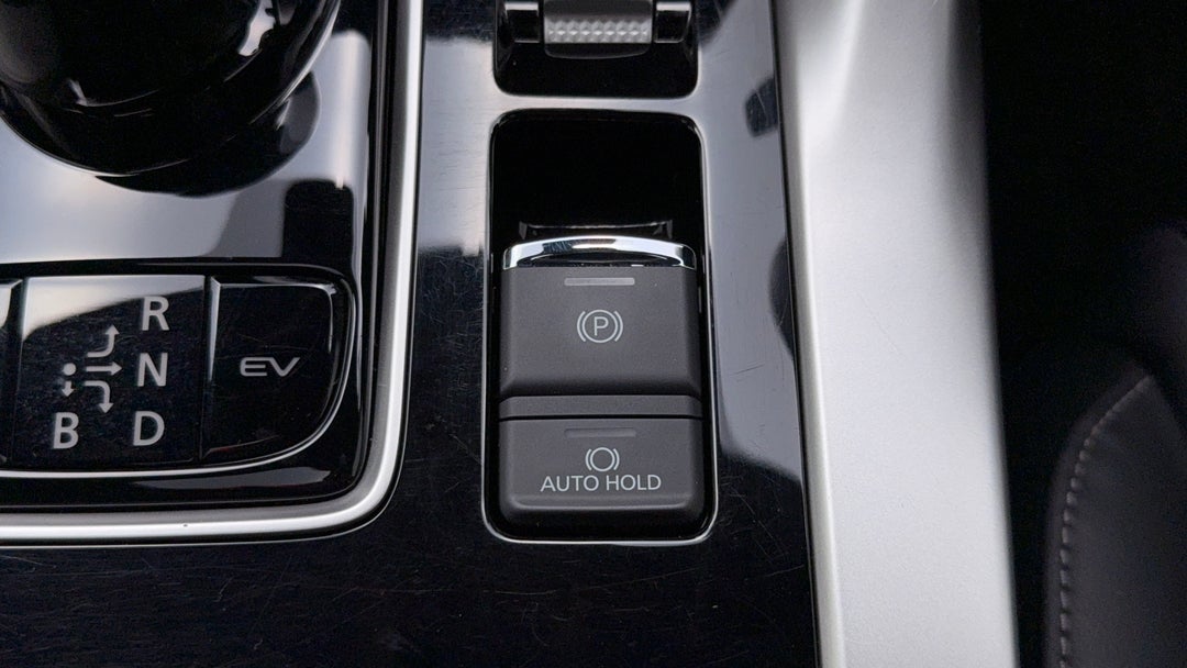 2023 Mitsubishi Eclipse Cross Exceed Phev (AWD), Automatic, 28465 km, Handbrake