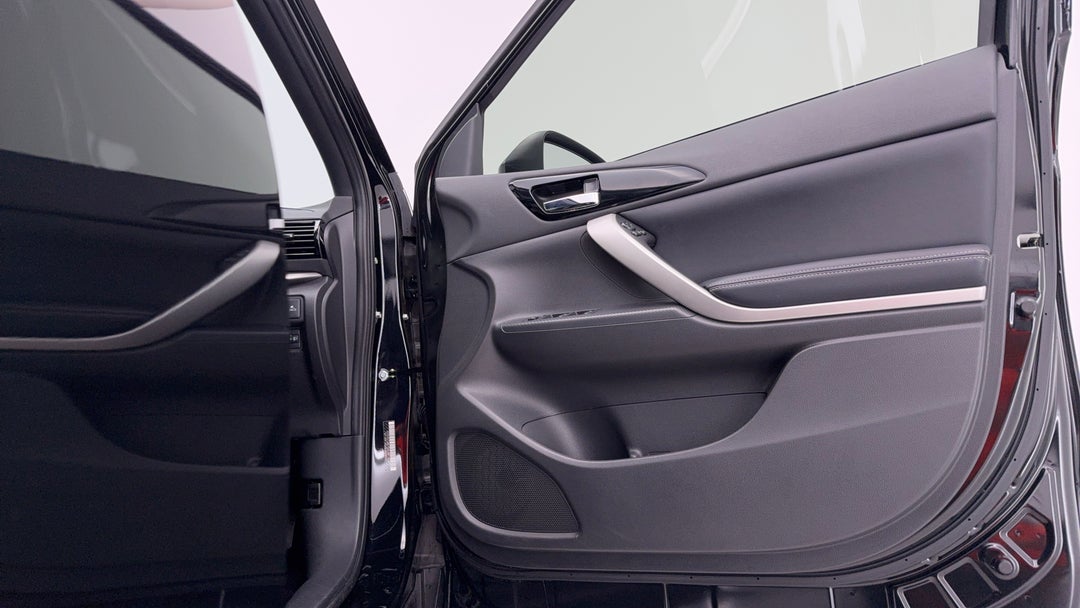 2023 Mitsubishi Eclipse Cross Exceed Phev (AWD), Automatic, 28465 km, Speaker View