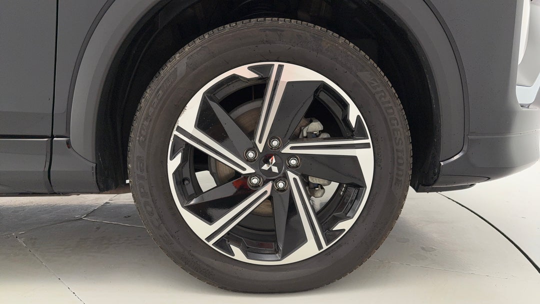 2023 Mitsubishi Eclipse Cross Exceed Phev (AWD), Automatic, 28465 km, Right Front Wheel