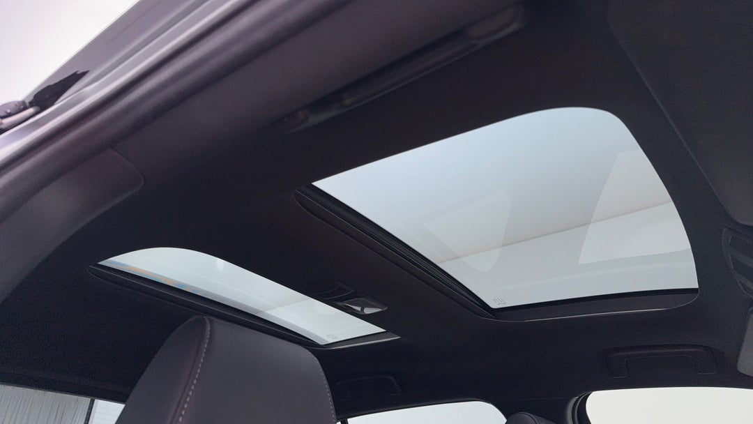 2023 Mitsubishi Eclipse Cross Exceed Phev (AWD), Automatic, 28465 km, Interior Sunroof/Moonroof