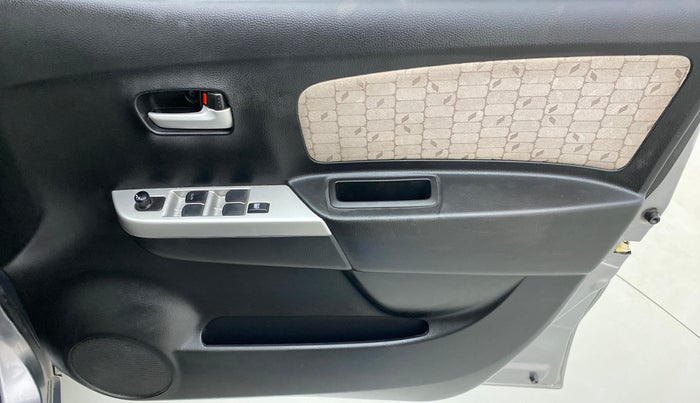 2015 Maruti Wagon R 1.0 VXI, Petrol, Manual, 22,684 km, Driver Side Door Panels Control