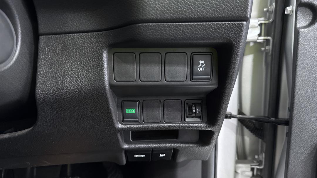 2021 Nissan X-trail St (2WD), Automatic, 59729 km, Utility Switches/Buttons