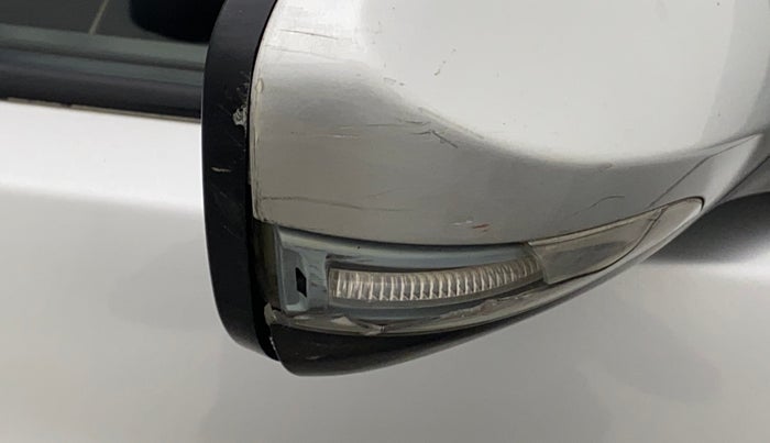 2012 Hyundai Verna FLUIDIC 1.6 VTVT EX, Petrol, Manual, 75,776 km, Right rear-view mirror - Indicator light not working