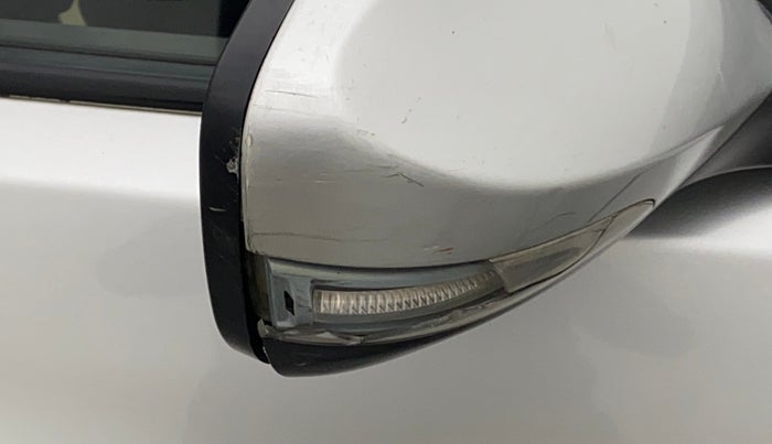 2012 Hyundai Verna FLUIDIC 1.6 VTVT EX, Petrol, Manual, 75,776 km, Right rear-view mirror - Minor scratches