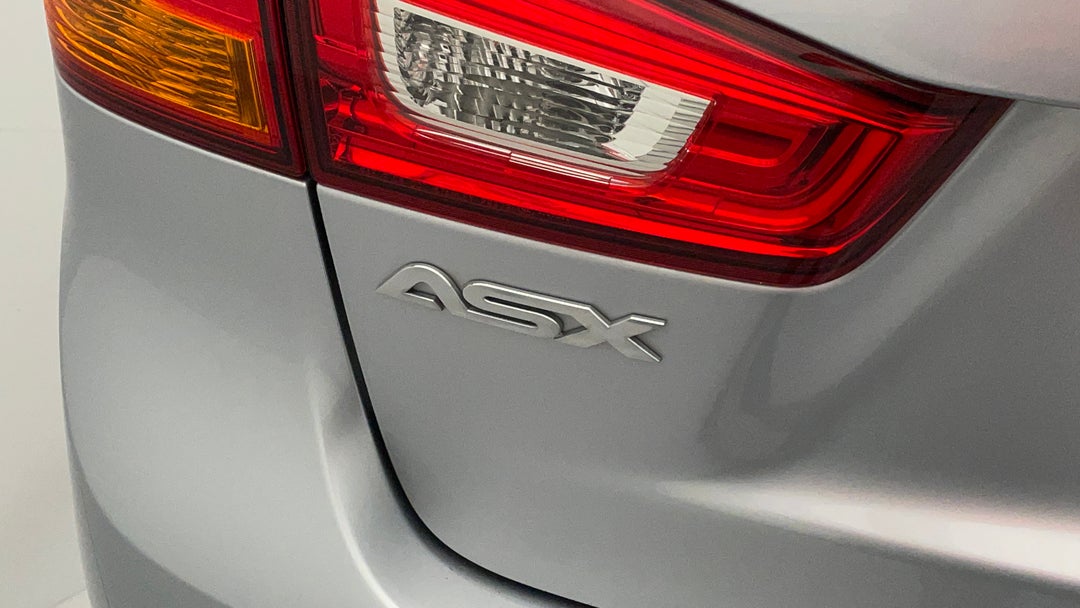 Badge (Boot Left Side)