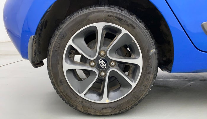 2018 Hyundai Grand i10 SPORTZ AT 1.2 KAPPA VTVT, Petrol, Automatic, 18,804 km, Right Rear Wheel