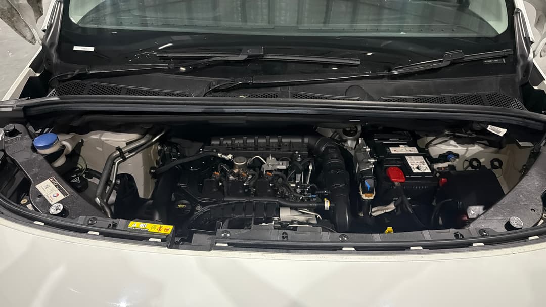 2021 Peugeot Partner Lwb, Automatic, 105226 km, Open Bonnet (Engine)