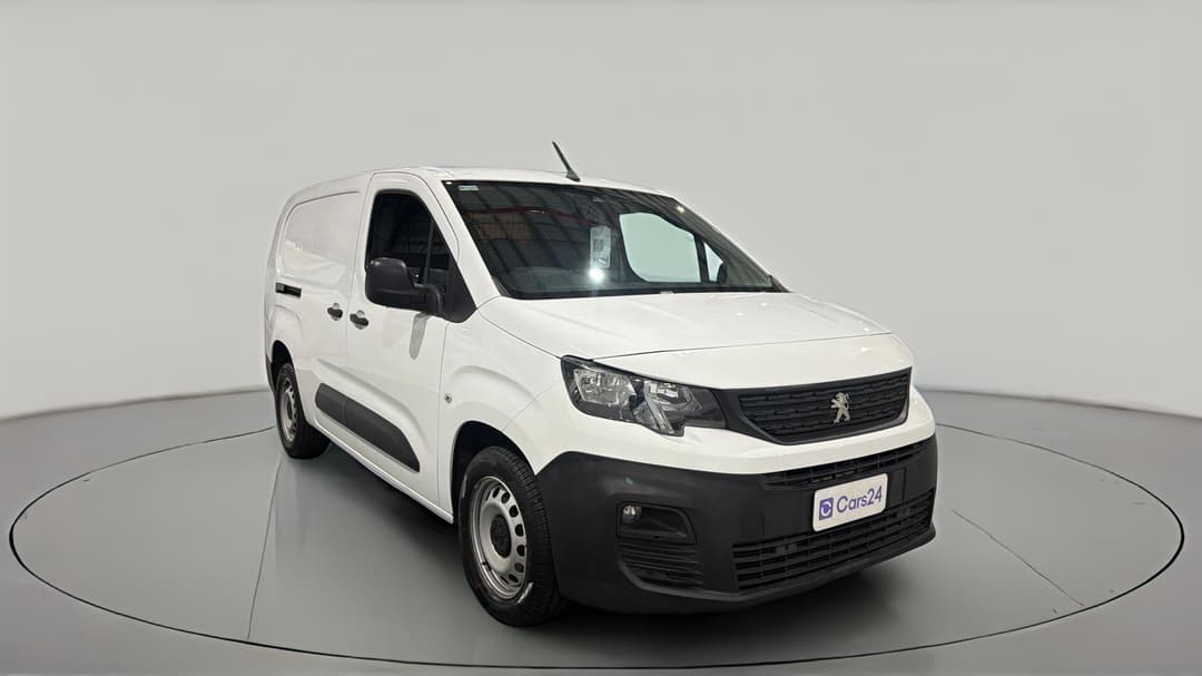 2021 Peugeot Partner Lwb, Automatic, 105226 km, Right Front Diagonal (45- Degree) View