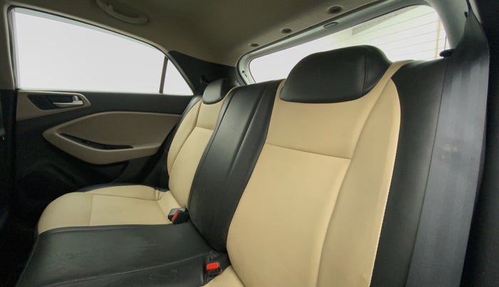 2019 Hyundai Elite i20 SPORTZ PLUS  1.2 CVT, Petrol, Automatic, 31,850 km, Right Side Rear Door Cabin