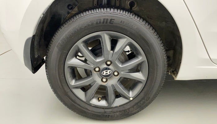 2019 Hyundai Elite i20 SPORTZ PLUS  1.2 CVT, Petrol, Automatic, 31,850 km, Right Rear Wheel