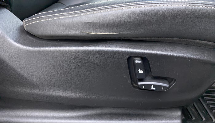 2019 MG HECTOR SHARP DCT PETROL, Petrol, Automatic, 74,248 km, Driver Side Adjustment Panel