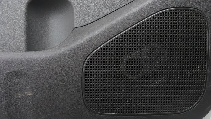 NISSAN X TERRA-Speakers