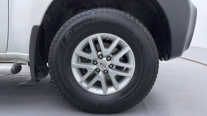 NISSAN X TERRA-Right Front Tyre