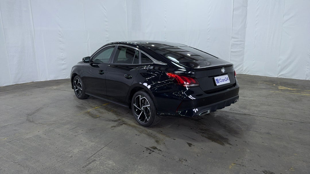 Left Back Diagonal (45- Degree) View