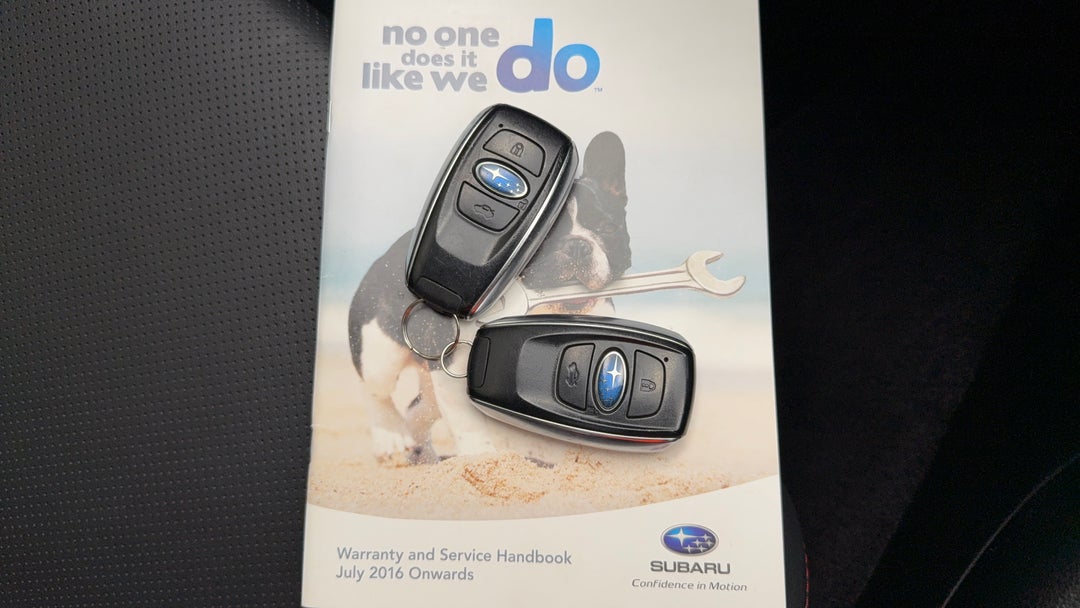 2017 Subaru WRX Premium (AWD), Manual, 127058 km, Key Close-up