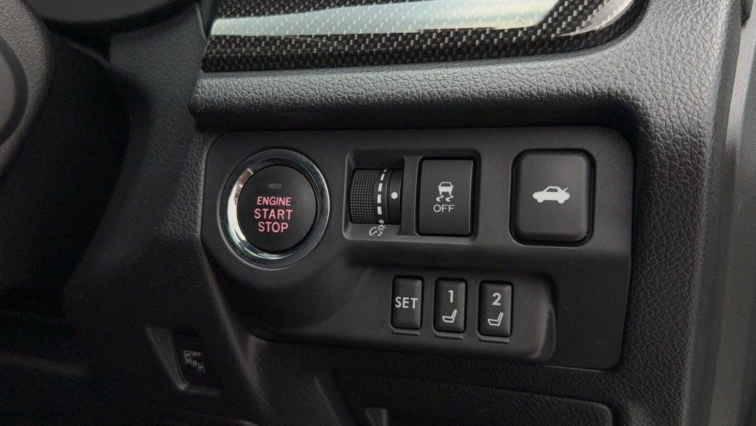 2017 Subaru WRX Premium (AWD), Manual, 127058 km, Utility Switches/Buttons