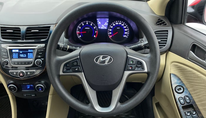 2016 Hyundai Verna FLUIDIC 1.6 VTVT S, Petrol, Manual, 25,370 km, Steering Wheel Close Up