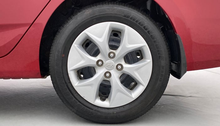 2016 Hyundai Verna FLUIDIC 1.6 VTVT S, Petrol, Manual, 25,370 km, Left Rear Wheel
