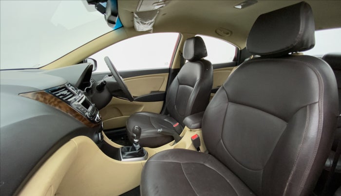 2016 Hyundai Verna FLUIDIC 1.6 VTVT S, Petrol, Manual, 25,370 km, Right Side Front Door Cabin