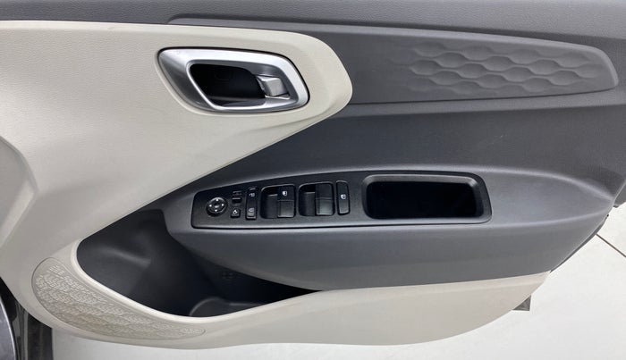 2021 Hyundai AURA SX PLUS 1.2 AMT, Petrol, Automatic, 18,401 km, Driver Side Door Panels Control