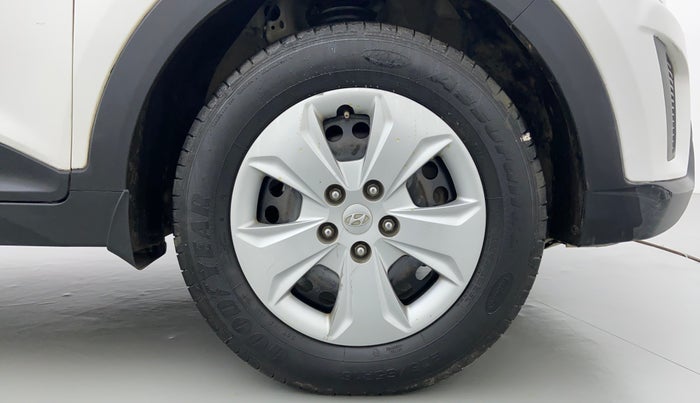 2016 Hyundai Creta BASE 1.6 PETROL, Petrol, Manual, 1,15,873 km, Right Front Wheel