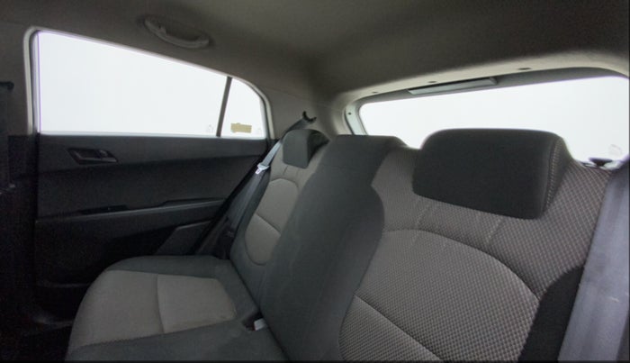 2016 Hyundai Creta BASE 1.6 PETROL, Petrol, Manual, 1,15,873 km, Right Side Rear Door Cabin