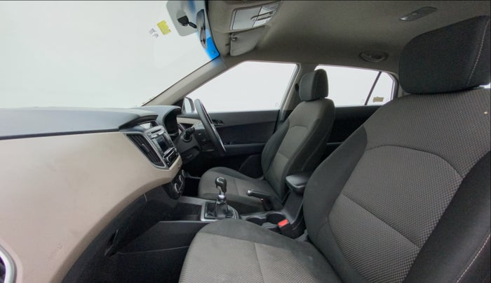 2016 Hyundai Creta BASE 1.6 PETROL, Petrol, Manual, 1,15,873 km, Right Side Front Door Cabin